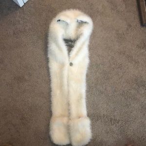 2015-2016 collector edition spirit hood fur hat